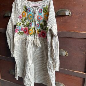 Mimi & Maggie boutique floral dress made of natural cotton